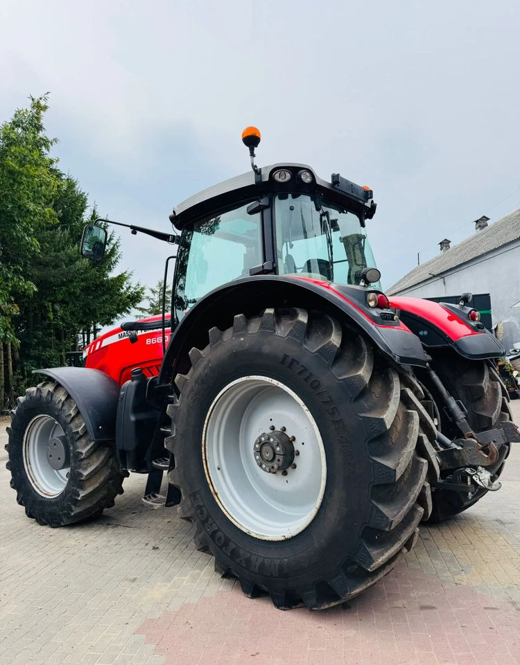 Massey Ferguson 8660 DYNA VT - Traktor: bilde 3 Massey Ferguson 8660 DYNA VT - Traktor: bilde 3