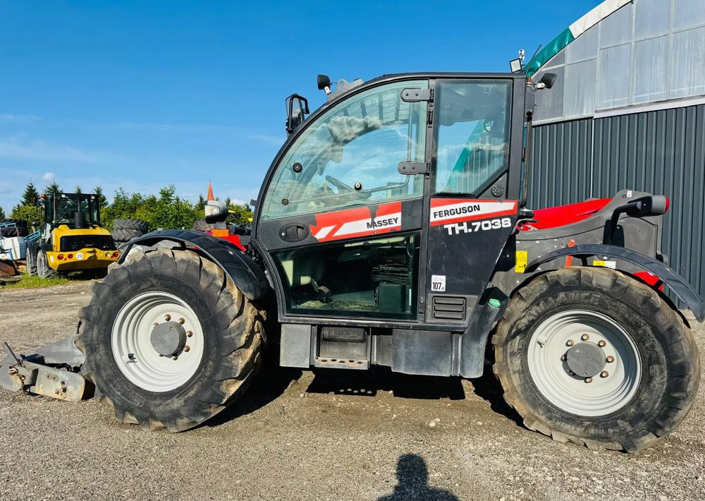 Massey Ferguson TH 70.38 - Teleskoplastere: bilde 3 Massey Ferguson TH 70.38 - Teleskoplastere: bilde 3