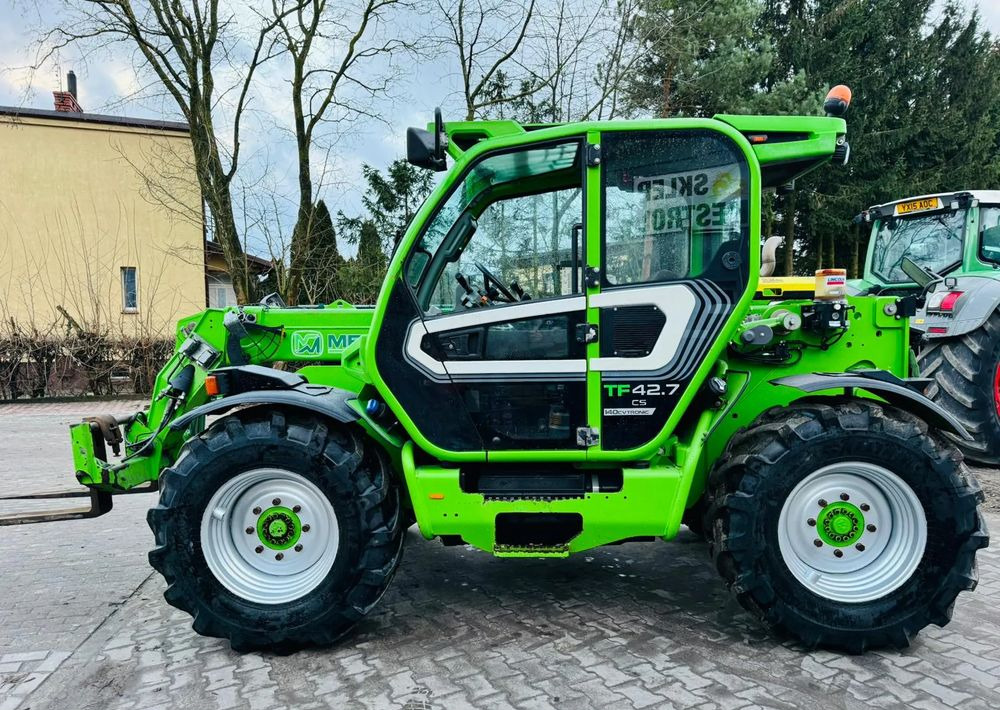 Merlo TF 42.7 CS - Teleskoplastere: bilde 2 Merlo TF 42.7 CS - Teleskoplastere: bilde 2