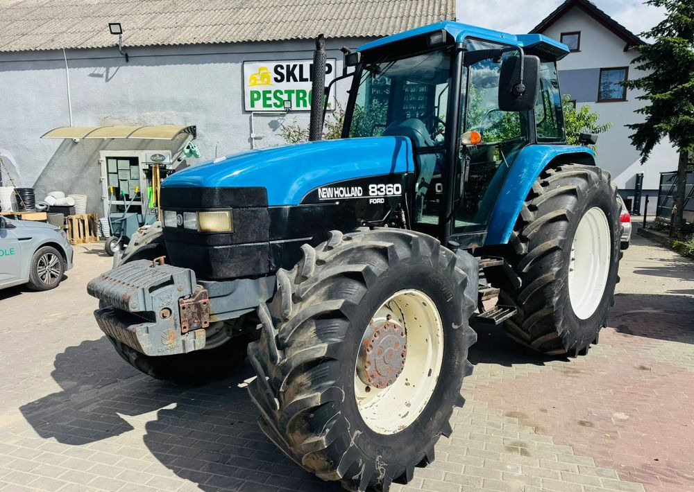 New Holland 8360 - Traktor: bilde 1 New Holland 8360 - Traktor: bilde 1