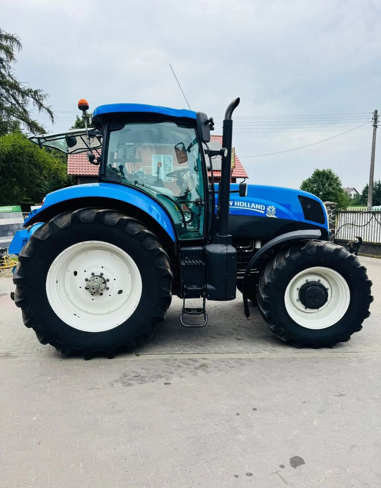 New Holland T7.210 - Traktor: bilde 3 New Holland T7.210 - Traktor: bilde 3