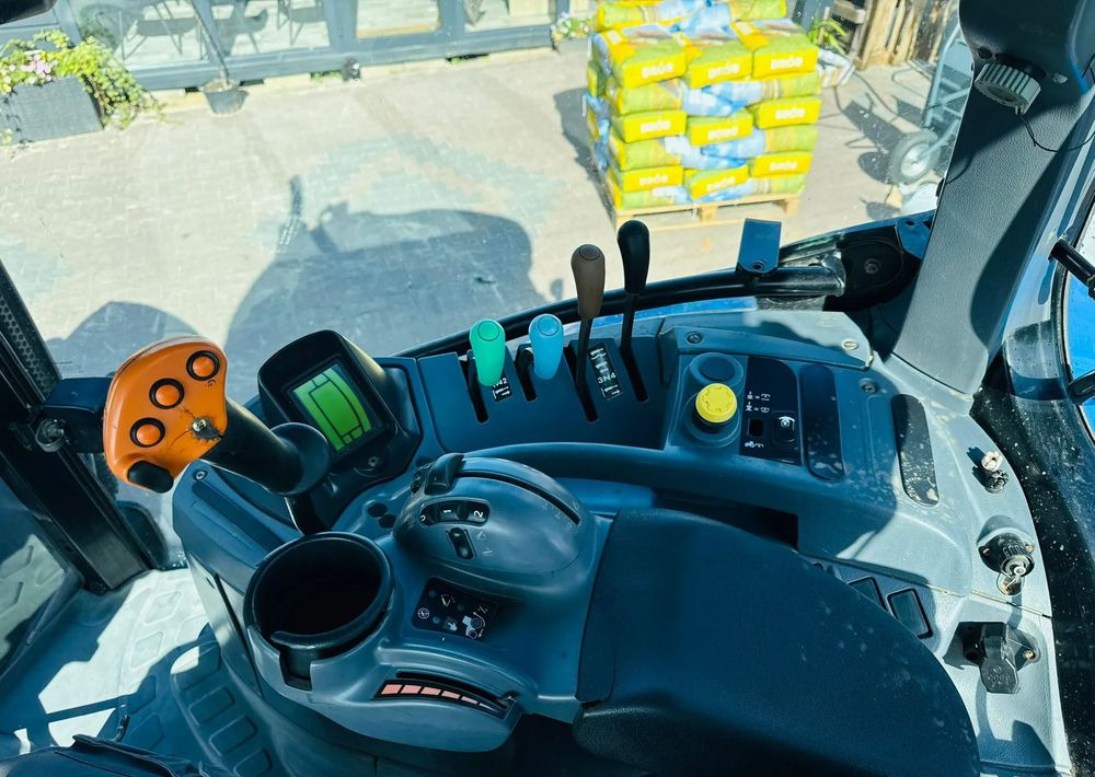 Leie  New Holland T7030 New Holland T7030: bilde 13