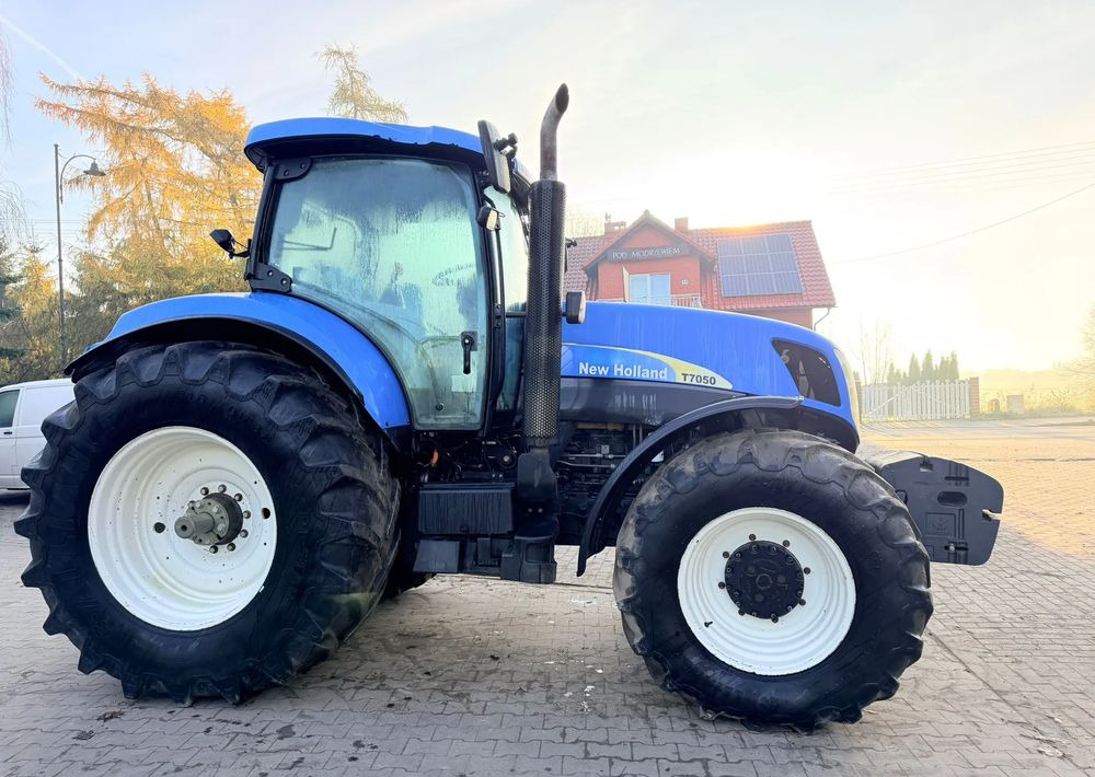Traktor New Holland T7050: bilde 7