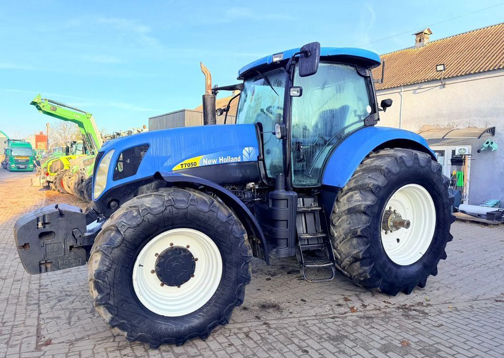 New Holland T7050 - Traktor: bilde 4 New Holland T7050 - Traktor: bilde 4