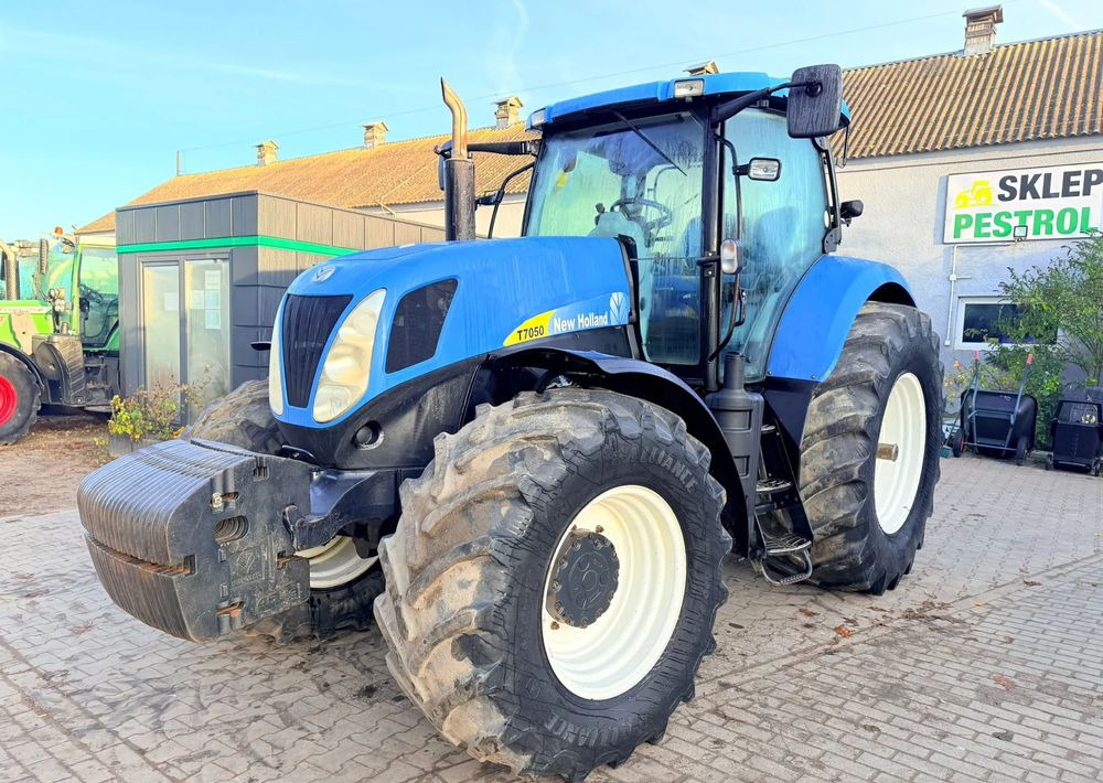 New Holland T7050 - Traktor: bilde 3 New Holland T7050 - Traktor: bilde 3