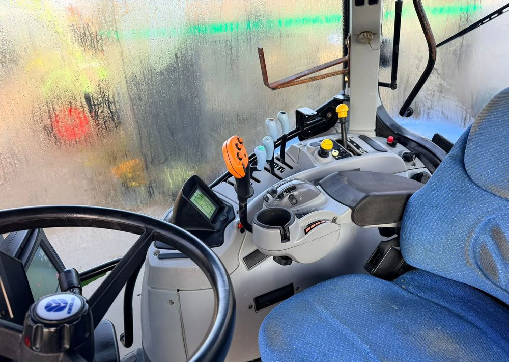 Traktor New Holland T7050: bilde 18