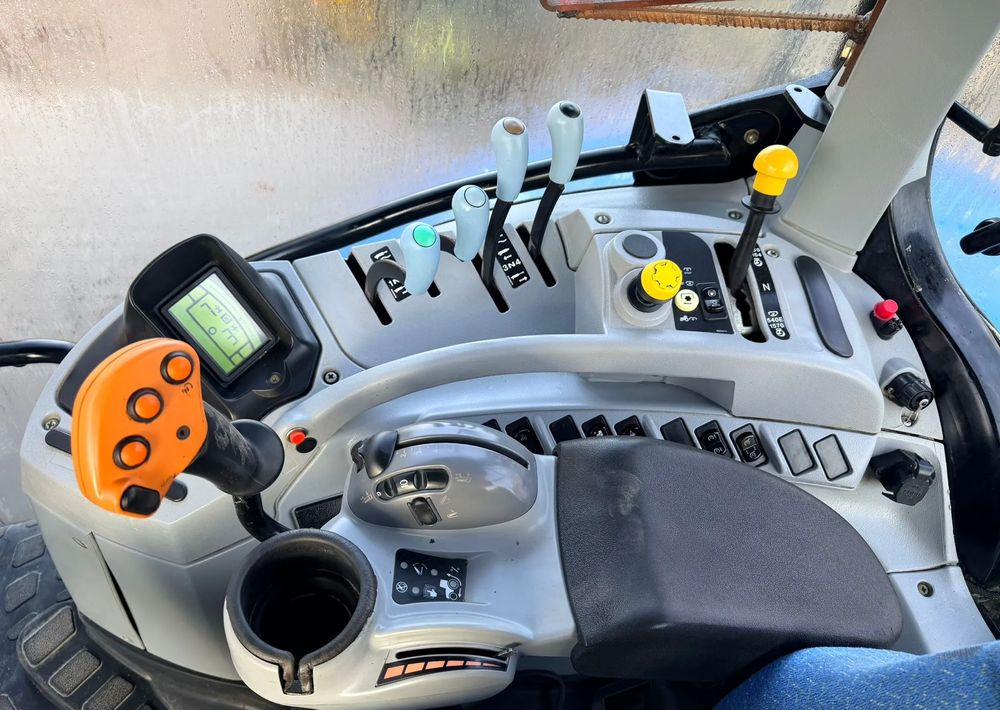 Traktor New Holland T7050: bilde 19