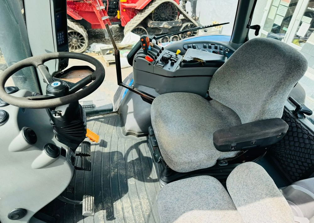 Leie  New Holland T8020 New Holland T8020: bilde 8 Leie  New Holland T8020 New Holland T8020: bilde 8
