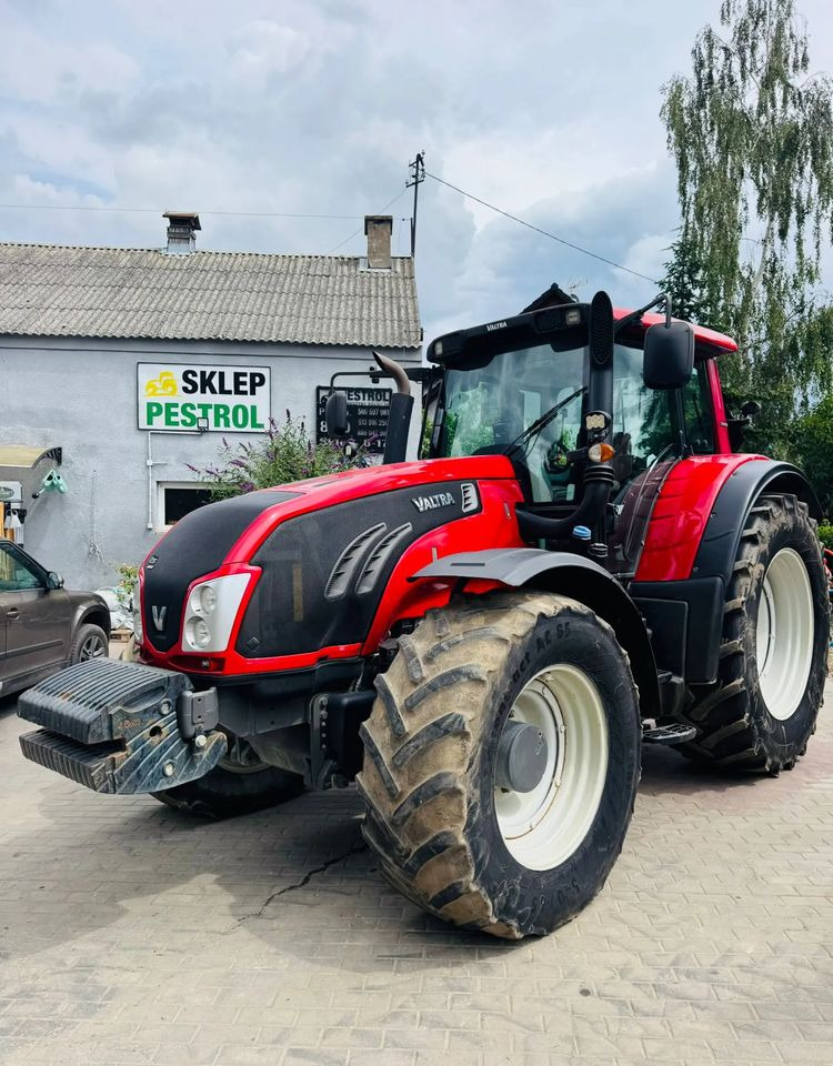 Valtra T213 Versu Unlimited - Traktor: bilde 1 Valtra T213 Versu Unlimited - Traktor: bilde 1