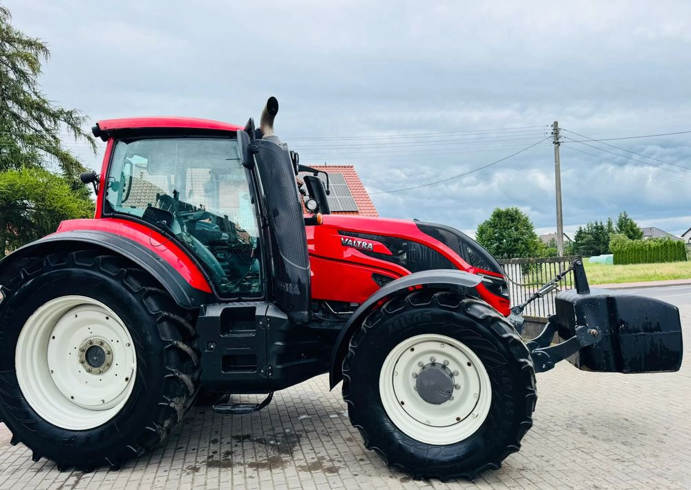Valtra T234A - Traktor: bilde 4 Valtra T234A - Traktor: bilde 4