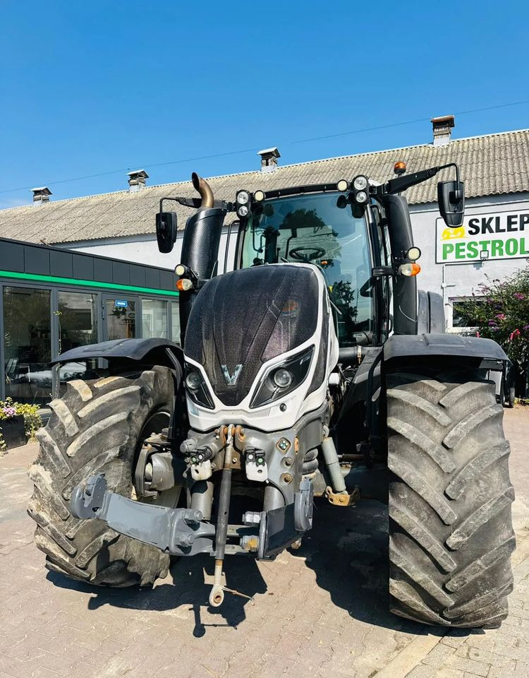 Valtra T254 Versu - Traktor: bilde 2 Valtra T254 Versu - Traktor: bilde 2