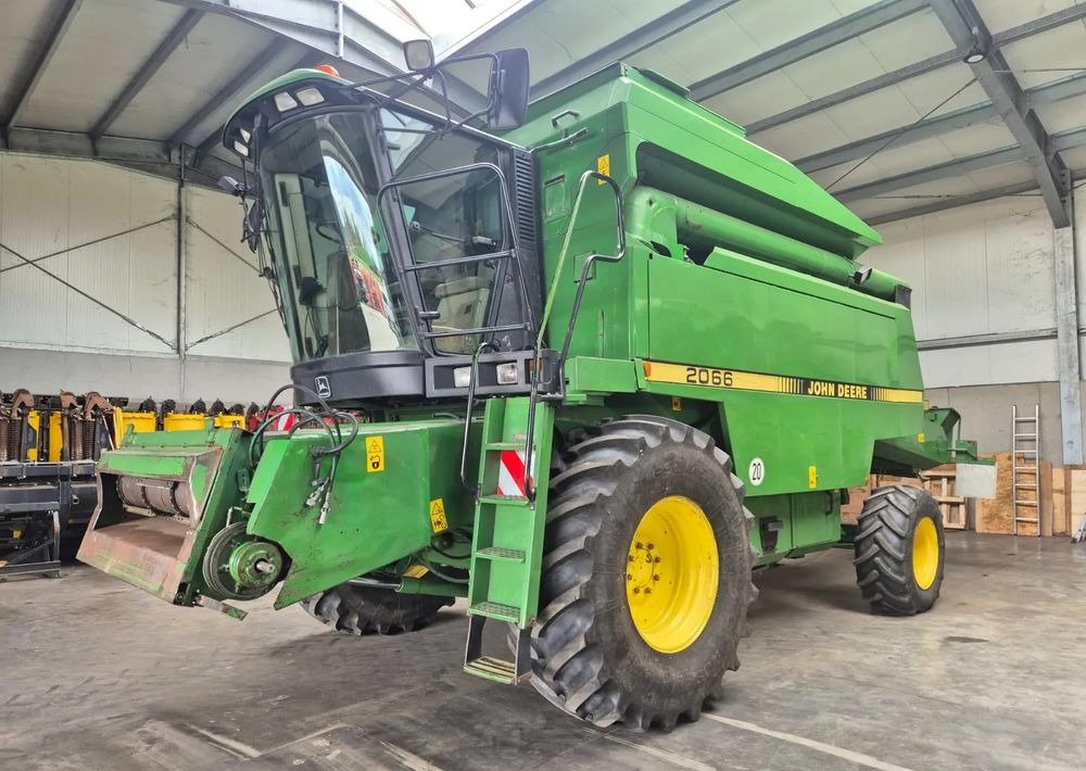 John Deere 2066 - Skurtresker: bilde 3 John Deere 2066 - Skurtresker: bilde 3