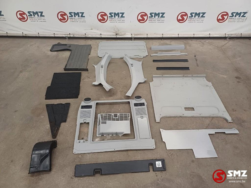 Caterpillar Lot of cabin parts Caterpillar - Førerhus og interiør for Materialhåndteringsutstyr: bilde 1 Caterpillar Lot of cabin parts Caterpillar - Førerhus og interiør for Materialhåndteringsutstyr: bilde 1