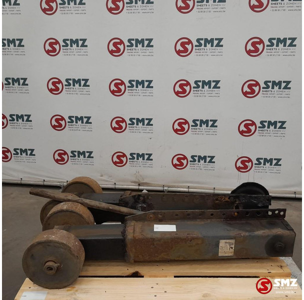 Diversen Occ set van 2 opleggersteunpoten Fontaine - Ramme/ Chassis for Lastebil: bilde 1 Diversen Occ set van 2 opleggersteunpoten Fontaine - Ramme/ Chassis for Lastebil: bilde 1