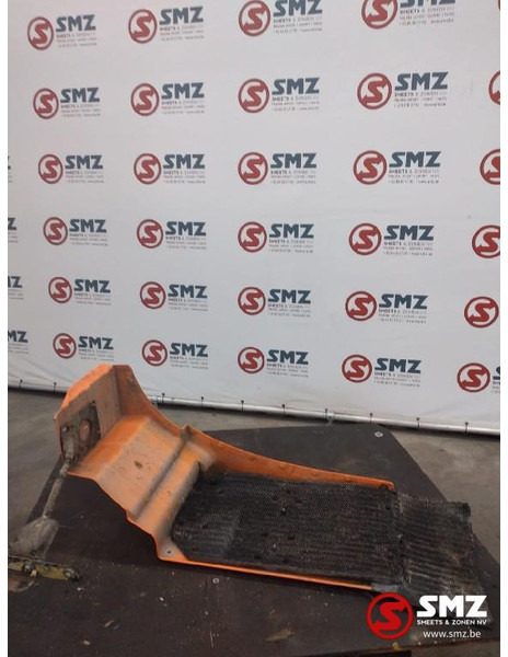 MAN Occ spatbord linksachter MAN - Karosseri og eksteriør for Lastebil: bilde 2 MAN Occ spatbord linksachter MAN - Karosseri og eksteriør for Lastebil: bilde 2