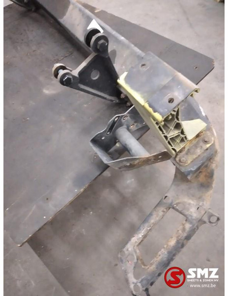 MAN Occ voorbumperbalk + voetstap links MAN - Støtfanger for Lastebil: bilde 4 MAN Occ voorbumperbalk + voetstap links MAN - Støtfanger for Lastebil: bilde 4