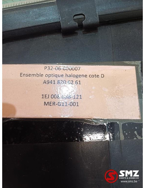 Mercedes-Benz Koplamp rechts Mercedes - Frontlys for Lastebil: bilde 4 Mercedes-Benz Koplamp rechts Mercedes - Frontlys for Lastebil: bilde 4