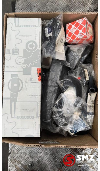 Mercedes-Benz Lot onderdelen Mercedes - Bakspeil for Lastebil: bilde 1 Mercedes-Benz Lot onderdelen Mercedes - Bakspeil for Lastebil: bilde 1