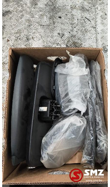 Mercedes-Benz Lot onderdelen Mercedes - Bakspeil for Lastebil: bilde 1 Mercedes-Benz Lot onderdelen Mercedes - Bakspeil for Lastebil: bilde 1