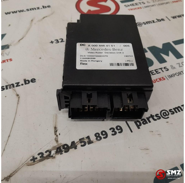 Mercedes-Benz Occ ECU Video Radar Desicion Unit regeleenheid Mer - Styreenhet for Lastebil: bilde 1 Mercedes-Benz Occ ECU Video Radar Desicion Unit regeleenheid Mer - Styreenhet for Lastebil: bilde 1
