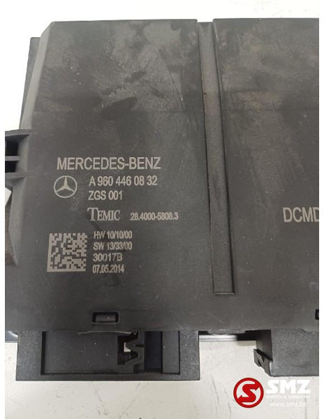 Mercedes-Benz Occ ECU linkerdeur besturingseenheid Mercedes - Styreenhet for Lastebil: bilde 3 Mercedes-Benz Occ ECU linkerdeur besturingseenheid Mercedes - Styreenhet for Lastebil: bilde 3