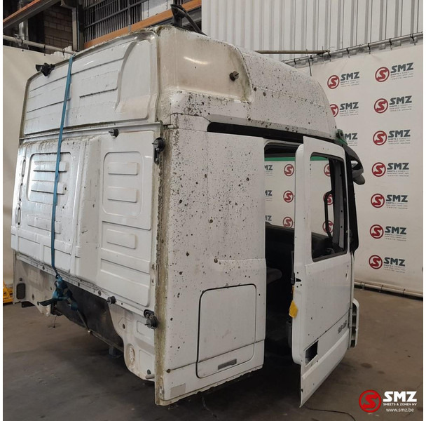 Mercedes-Benz Occ cabine Mercedes Actros MP2 - Førerhus og interiør for Lastebil: bilde 4 Mercedes-Benz Occ cabine Mercedes Actros MP2 - Førerhus og interiør for Lastebil: bilde 4
