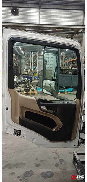 Førerhus og interiør for Lastebil Mercedes-Benz Occ cabine Mercedes Actros MP4: bilde 12