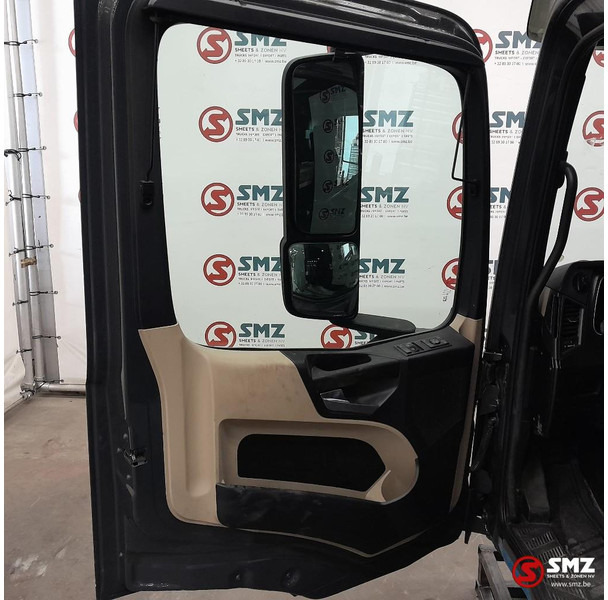 Mercedes-Benz Occ cabine Mercedes Actros MP4 low - Førerhus og interiør for Lastebil: bilde 5 Mercedes-Benz Occ cabine Mercedes Actros MP4 low - Førerhus og interiør for Lastebil: bilde 5