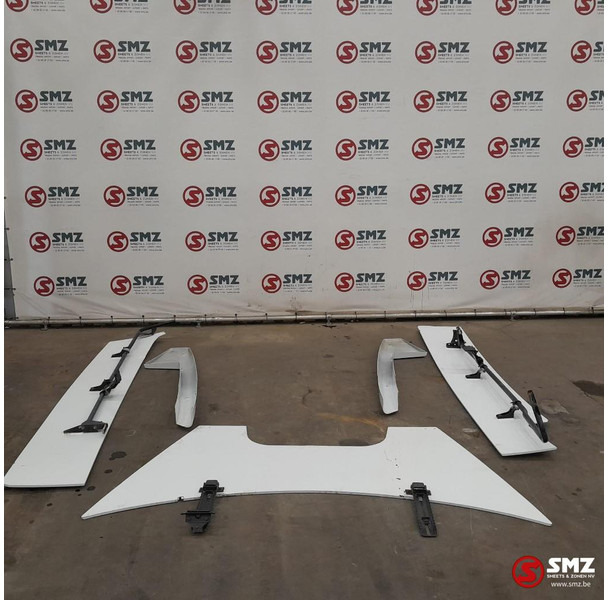 Mercedes-Benz Occ cabinespoilerset Mercedes Actros mp2/3 - Aerodynamikk/ Spoiler for Lastebil: bilde 2 Mercedes-Benz Occ cabinespoilerset Mercedes Actros mp2/3 - Aerodynamikk/ Spoiler for Lastebil: bilde 2