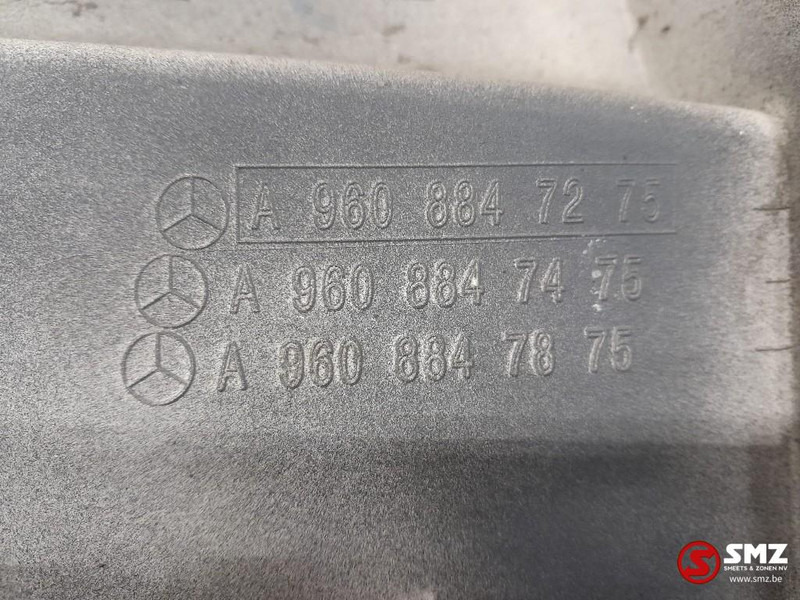 Mercedes-Benz Occ spatbordverlenger links Mercedes - Karosseri og eksteriør for Lastebil: bilde 4 Mercedes-Benz Occ spatbordverlenger links Mercedes - Karosseri og eksteriør for Lastebil: bilde 4