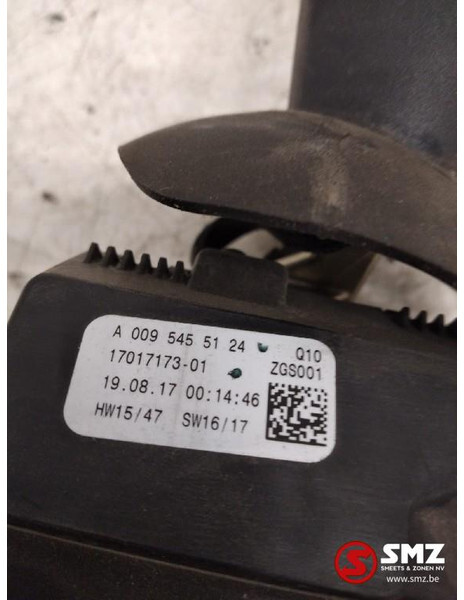 Mercedes-Benz Occ stuurkolomschakelaar ruitenwissers Mercedes - Elektrisk system for Lastebil: bilde 2 Mercedes-Benz Occ stuurkolomschakelaar ruitenwissers Mercedes - Elektrisk system for Lastebil: bilde 2