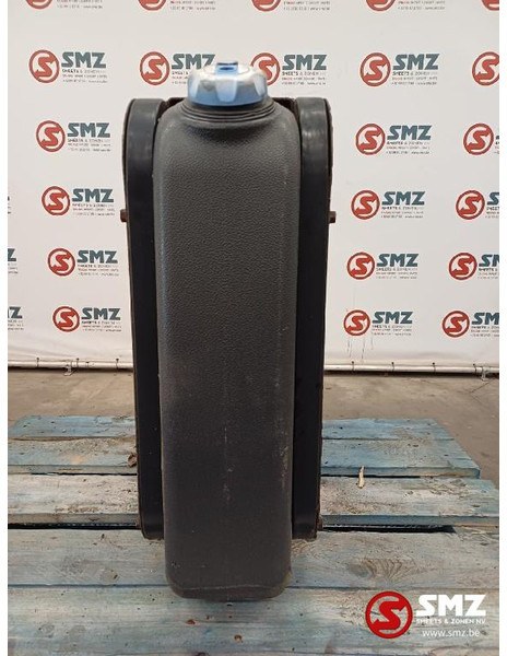 Renault Occ AdBluetank 60L Renault - Drivstoffsystem for Lastebil: bilde 1 Renault Occ AdBluetank 60L Renault - Drivstoffsystem for Lastebil: bilde 1
