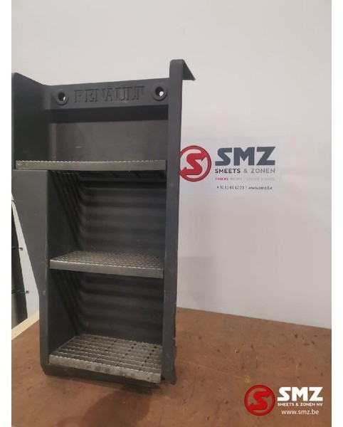 Renault Occ Opstapbak rechts Renault Magnum - Fottrinnet for Lastebil: bilde 1 Renault Occ Opstapbak rechts Renault Magnum - Fottrinnet for Lastebil: bilde 1