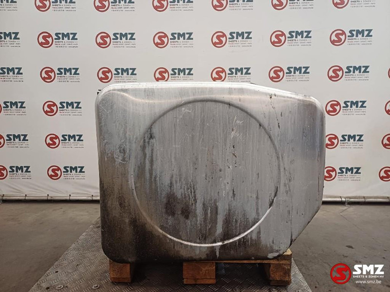 Renault Occ brandstoftank 735L Renault - Drivstofftank for Lastebil: bilde 4 Renault Occ brandstoftank 735L Renault - Drivstofftank for Lastebil: bilde 4