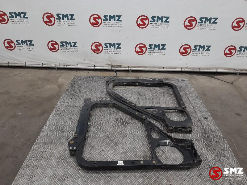 Volvo Occ 2 sideskirtbeugels Volvo - Reservedeler for Lastebil: bilde 4 Volvo Occ 2 sideskirtbeugels Volvo - Reservedeler for Lastebil: bilde 4