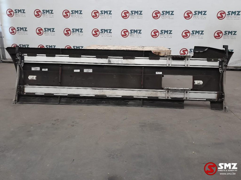 Volvo Occ side skirt links Volvo - Reservedeler for Lastebil: bilde 2 Volvo Occ side skirt links Volvo - Reservedeler for Lastebil: bilde 2