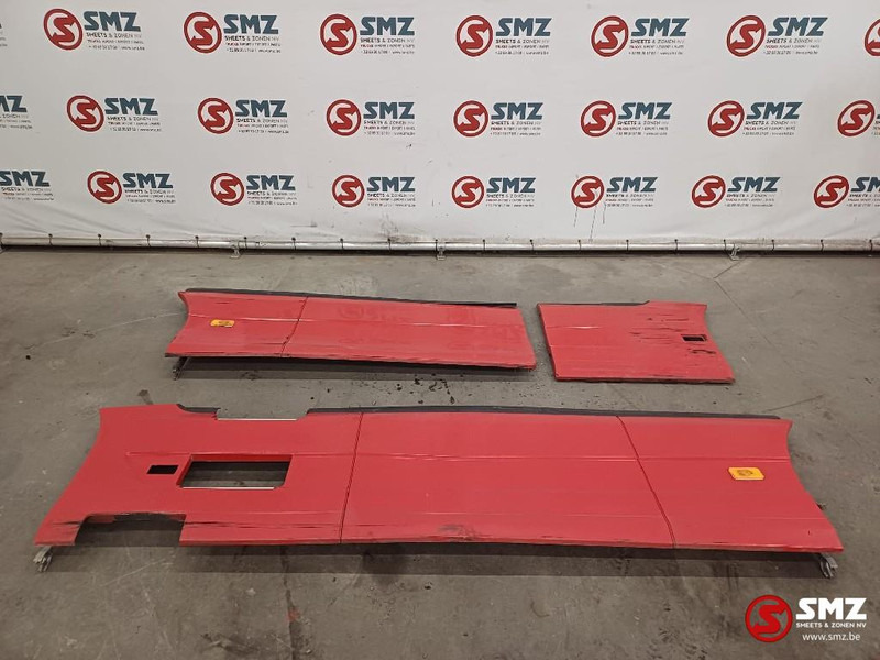 Volvo Occ side skirt set Volvo - Reservedeler for Lastebil: bilde 1 Volvo Occ side skirt set Volvo - Reservedeler for Lastebil: bilde 1