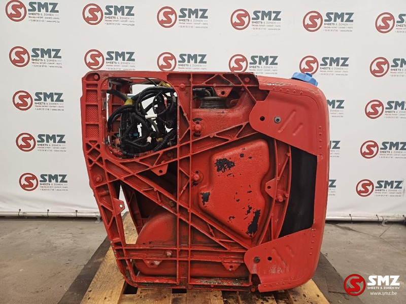 Volvo Occ AdBluetank + AdBluepomp Volvo - Drivstoffsystem for Lastebil: bilde 1 Volvo Occ AdBluetank + AdBluepomp Volvo - Drivstoffsystem for Lastebil: bilde 1