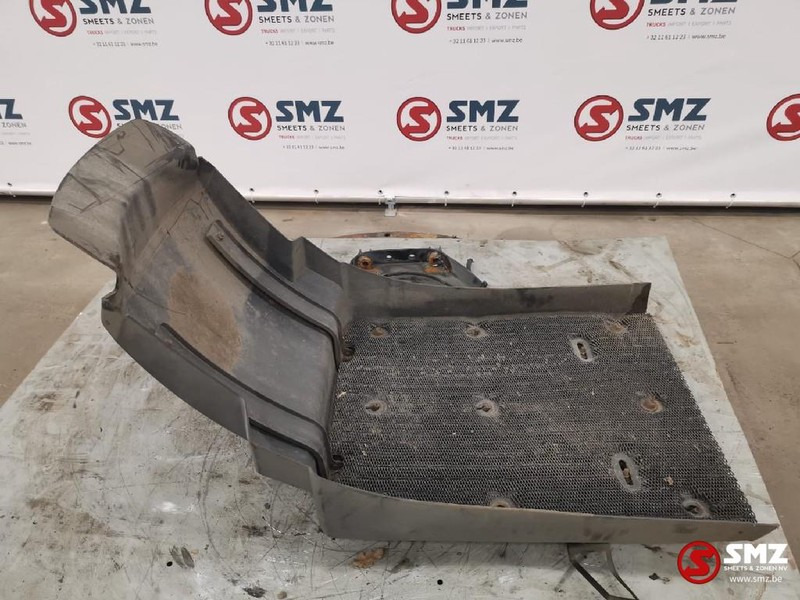 Volvo Occ Spatbord rechts Volvo FM9 - Karosseri og eksteriør for Lastebil: bilde 2 Volvo Occ Spatbord rechts Volvo FM9 - Karosseri og eksteriør for Lastebil: bilde 2