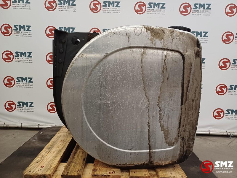 Volvo Occ brandstoftank 450L met steunen Volvo - Drivstofftank for Lastebil: bilde 4 Volvo Occ brandstoftank 450L met steunen Volvo - Drivstofftank for Lastebil: bilde 4