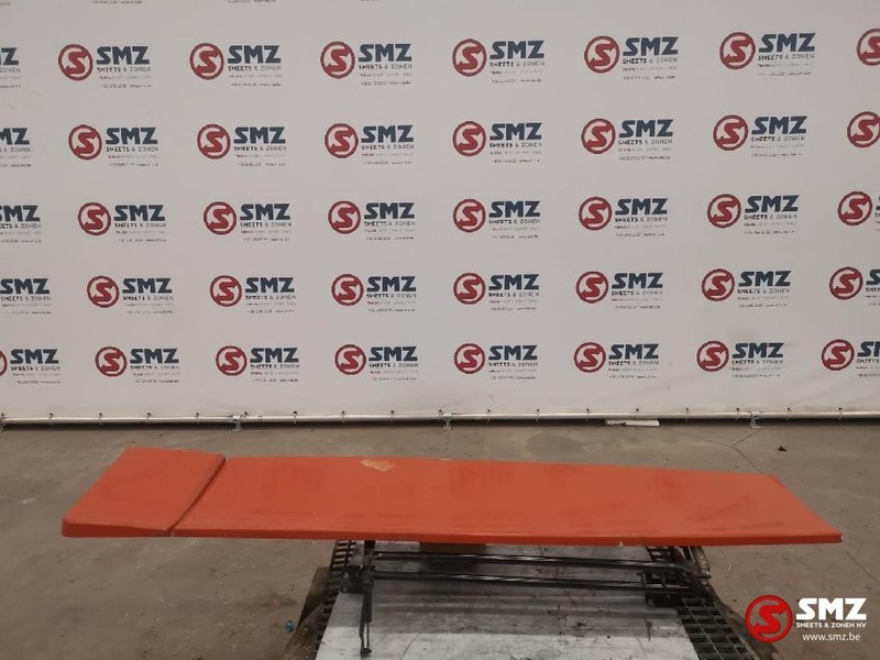 Volvo Occ zijspoiler links Volvo FH12/FH16 - Aerodynamikk/ Spoiler for Lastebil: bilde 1 Volvo Occ zijspoiler links Volvo FH12/FH16 - Aerodynamikk/ Spoiler for Lastebil: bilde 1