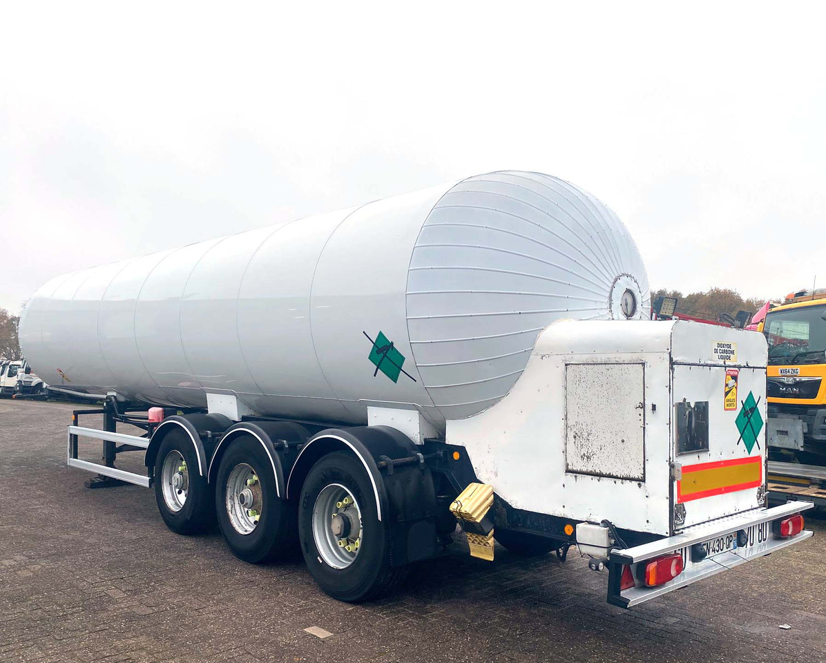 SATRI Gas tank semi-trailer used for CO2 Carbon dioxide - Tanksemi: bilde 4 SATRI Gas tank semi-trailer used for CO2 Carbon dioxide - Tanksemi: bilde 4