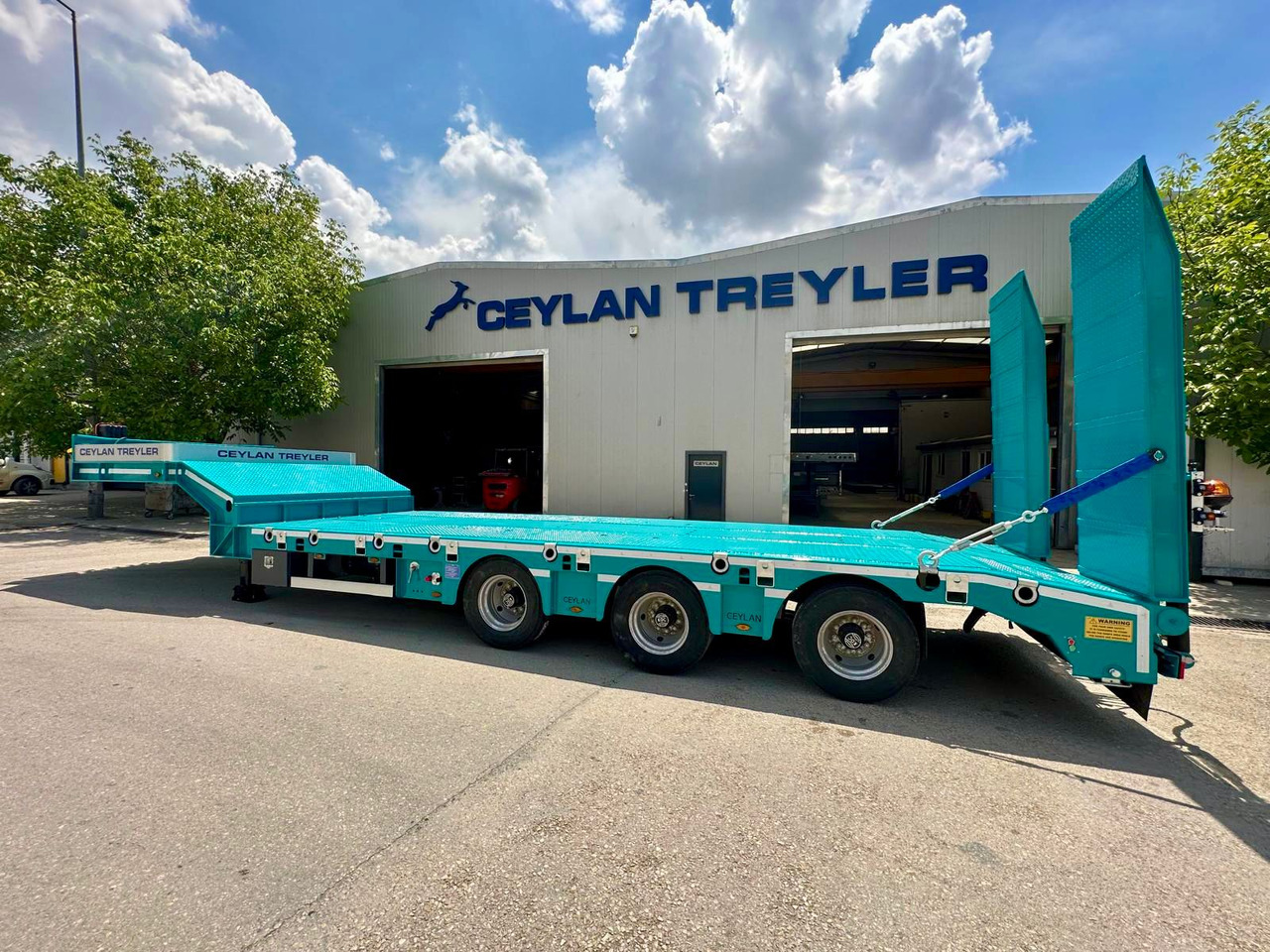 CEYLAN 3 AXLES STANDART & EXTENDABLE LOWBED - Lavloader semitrailer: bilde 2 CEYLAN 3 AXLES STANDART & EXTENDABLE LOWBED - Lavloader semitrailer: bilde 2