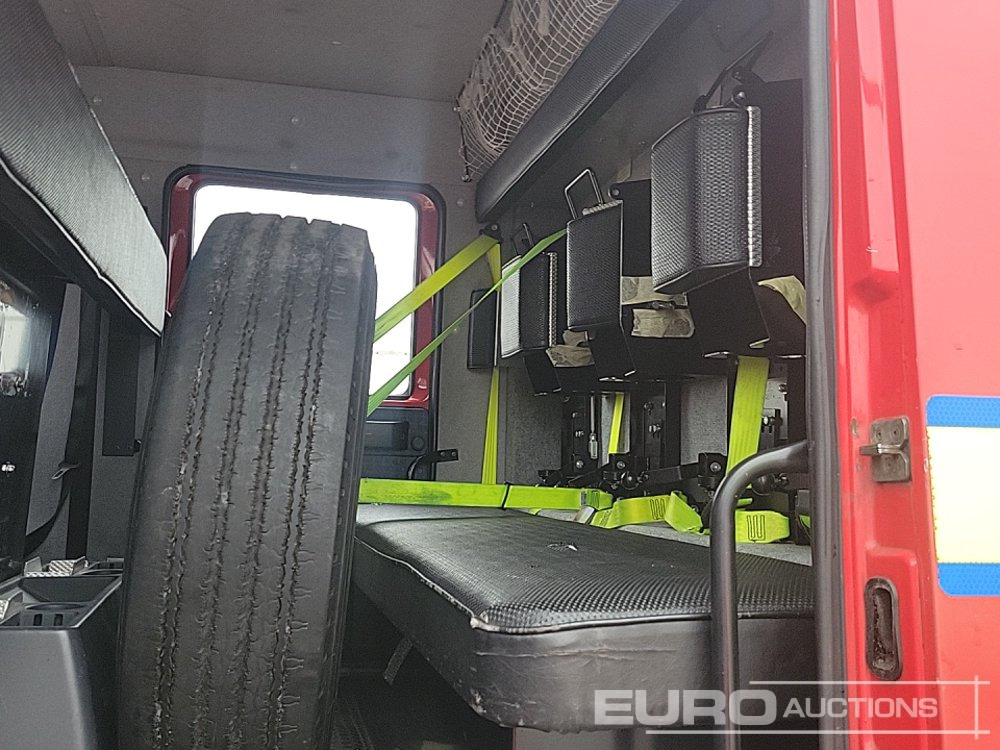 Brannbil 2002 MAN 4x2 Fire Engine, Automatic Gearbox (Reg. Docs. Available): bilde 30