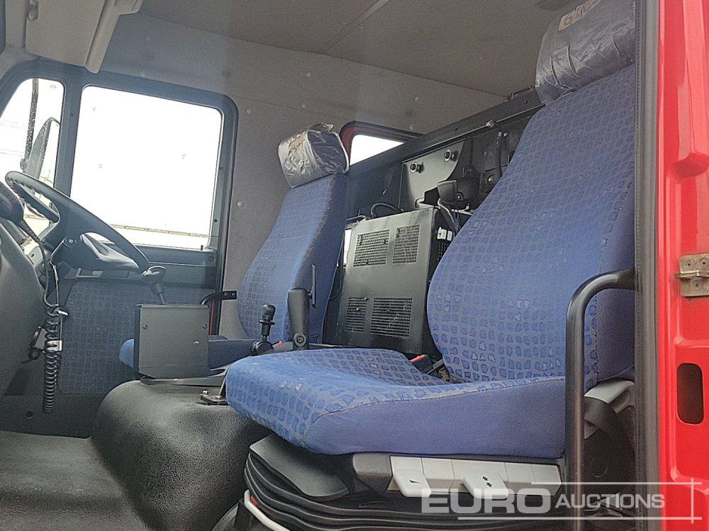 Brannbil 2002 MAN 4x2 Fire Engine, Automatic Gearbox (Reg. Docs. Available): bilde 32