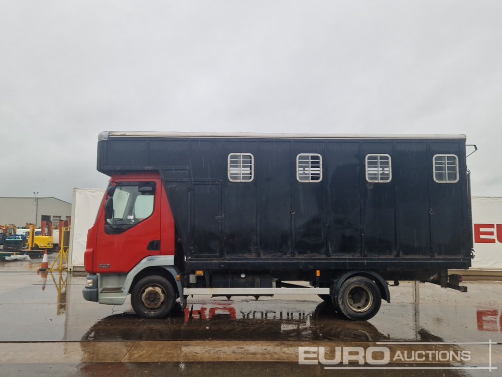 2005 DAF LF45.130 - Dyretransport lastebil: bilde 2 2005 DAF LF45.130 - Dyretransport lastebil: bilde 2