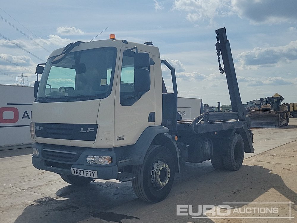 2007 DAF LF55.220 - Liftdumper lastebil: bilde 1 2007 DAF LF55.220 - Liftdumper lastebil: bilde 1