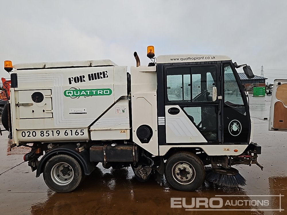 Feiebil 2009 Scarab 4x2 Road Sweeper, Reverse Camera, Automatic Gearbox: bilde 7