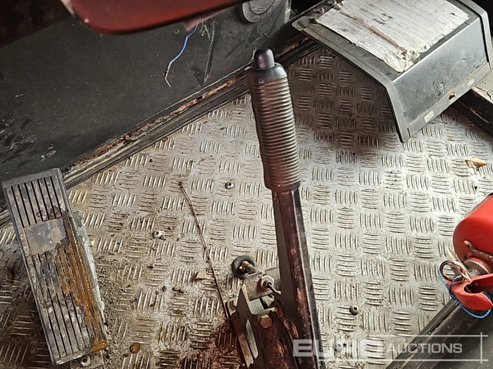 Feiebil 2009 Scarab 4x2 Road Sweeper, Reverse Camera, Automatic Gearbox: bilde 23