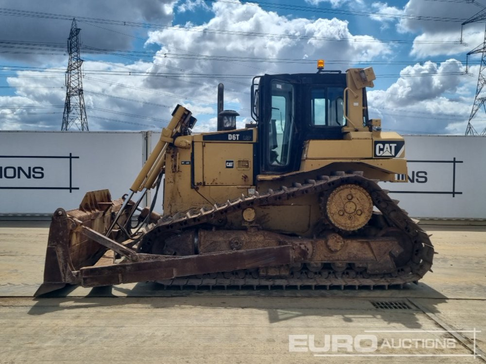 2011 CAT D6T - Bulldozer: bilde 2 2011 CAT D6T - Bulldozer: bilde 2